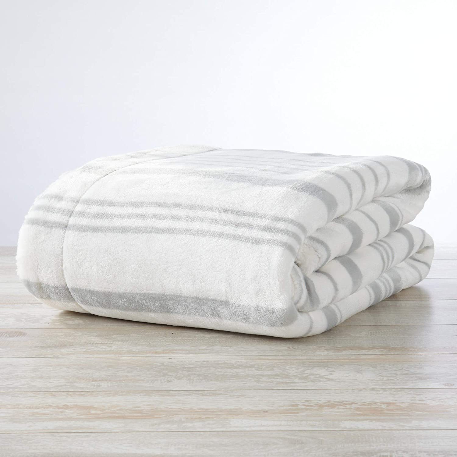 Premium Reversible Sherpa And Fleece Blanket Ecomm Via Amazon.com