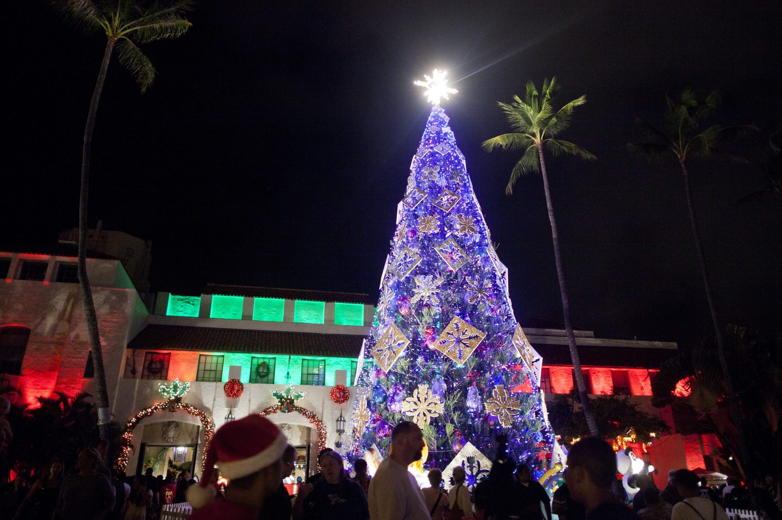 Hawaii Celebrates The Holiday Season