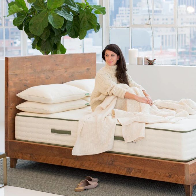 Avocado Green Mattress Ecomm Via Avocadogreenmattress.com