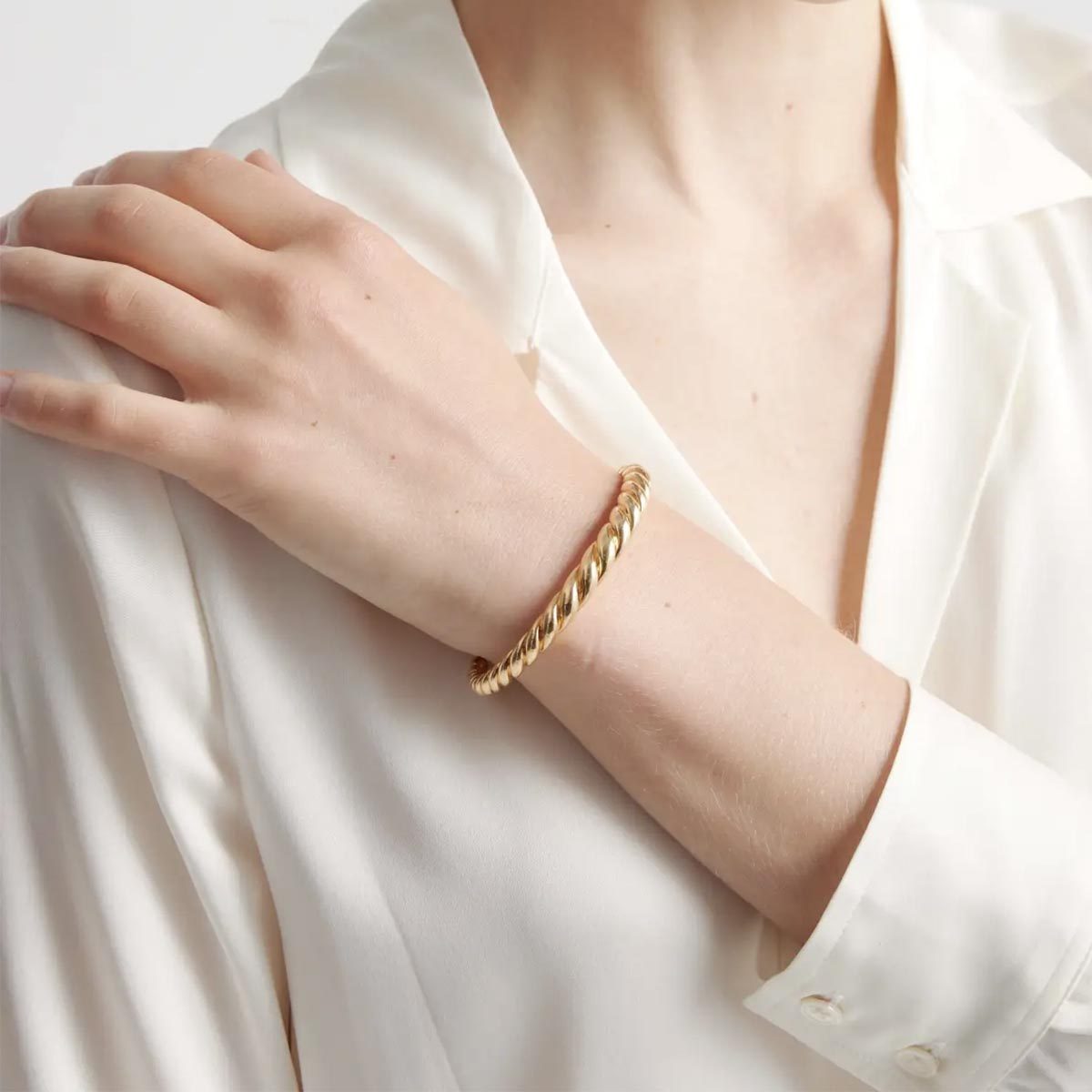 Quince Croissant Dôme Cuff