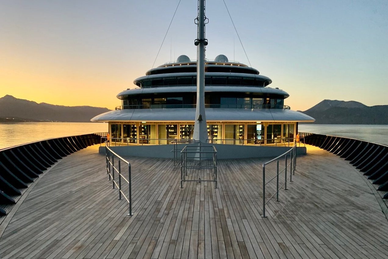 Scenic cruise