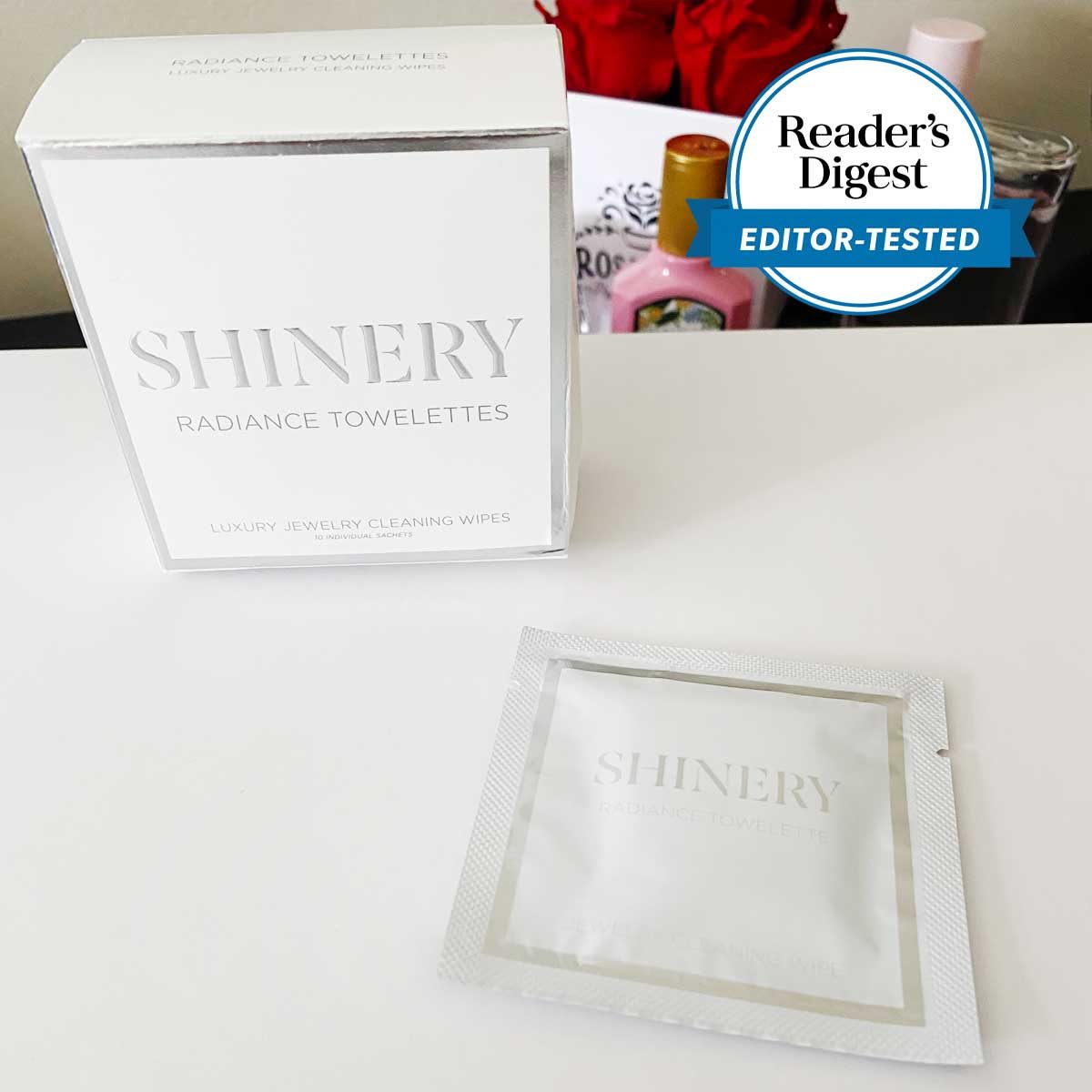 These Jewelry Wipes Claim to Keep Your Accessories Free From Dirt and Lotion Build-up—So We Tested Them
