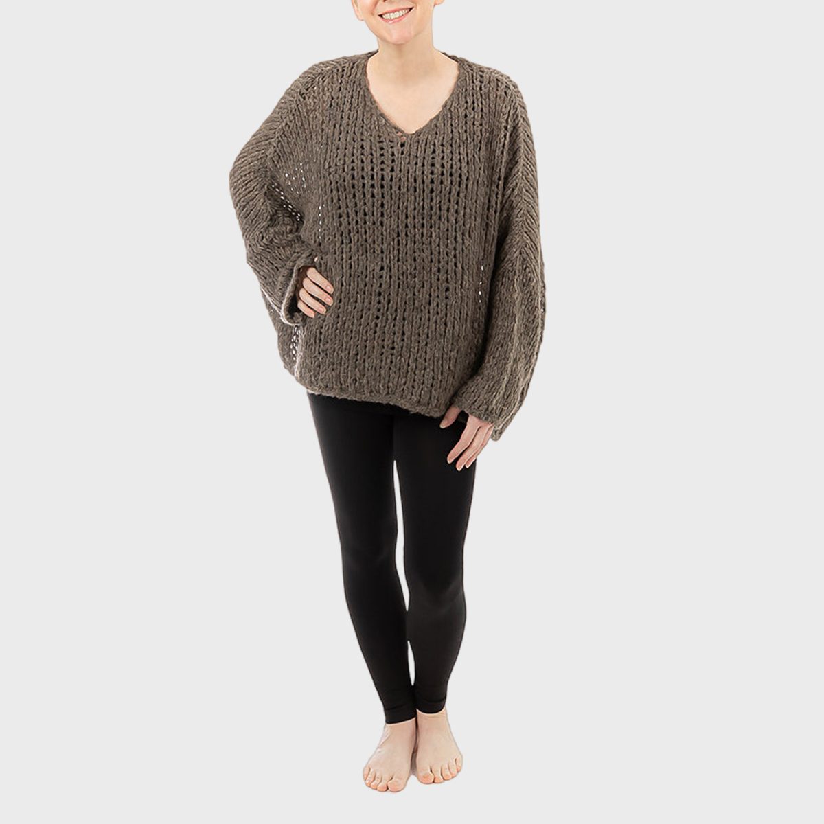 Skinnytees Bulky Knit V Neck Sweater