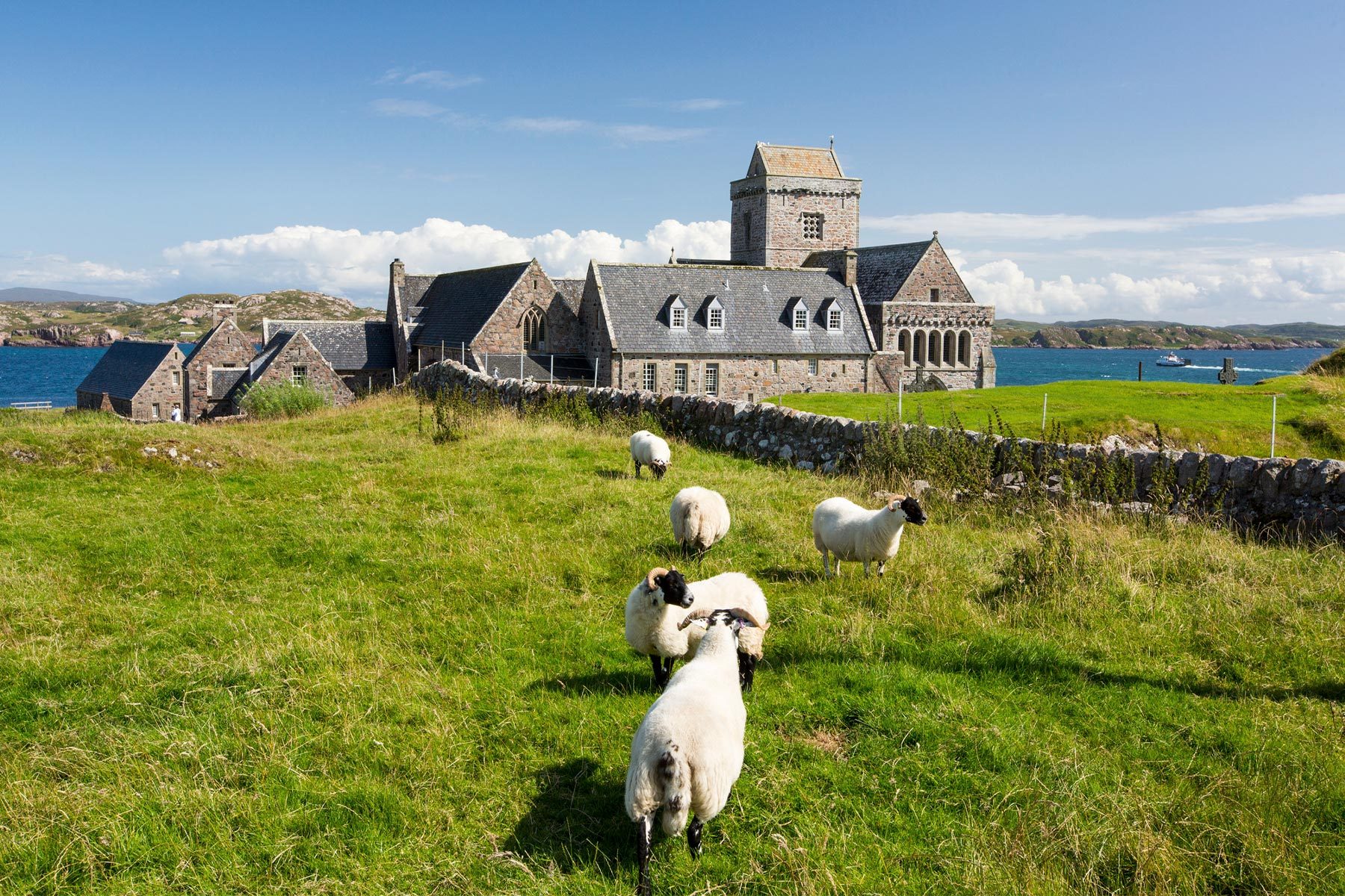 The Best Time to Visit Scotland for Better Weather and Stargazing