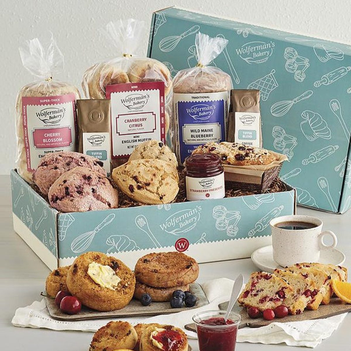 Wolferman's Deluxe Berry Breakfast Box