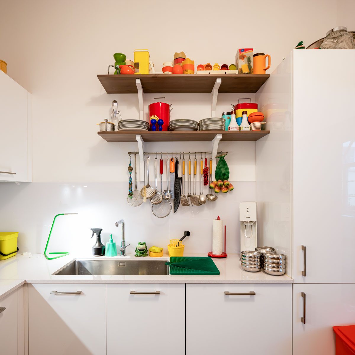 Open Shelfs In Modern Kitchen