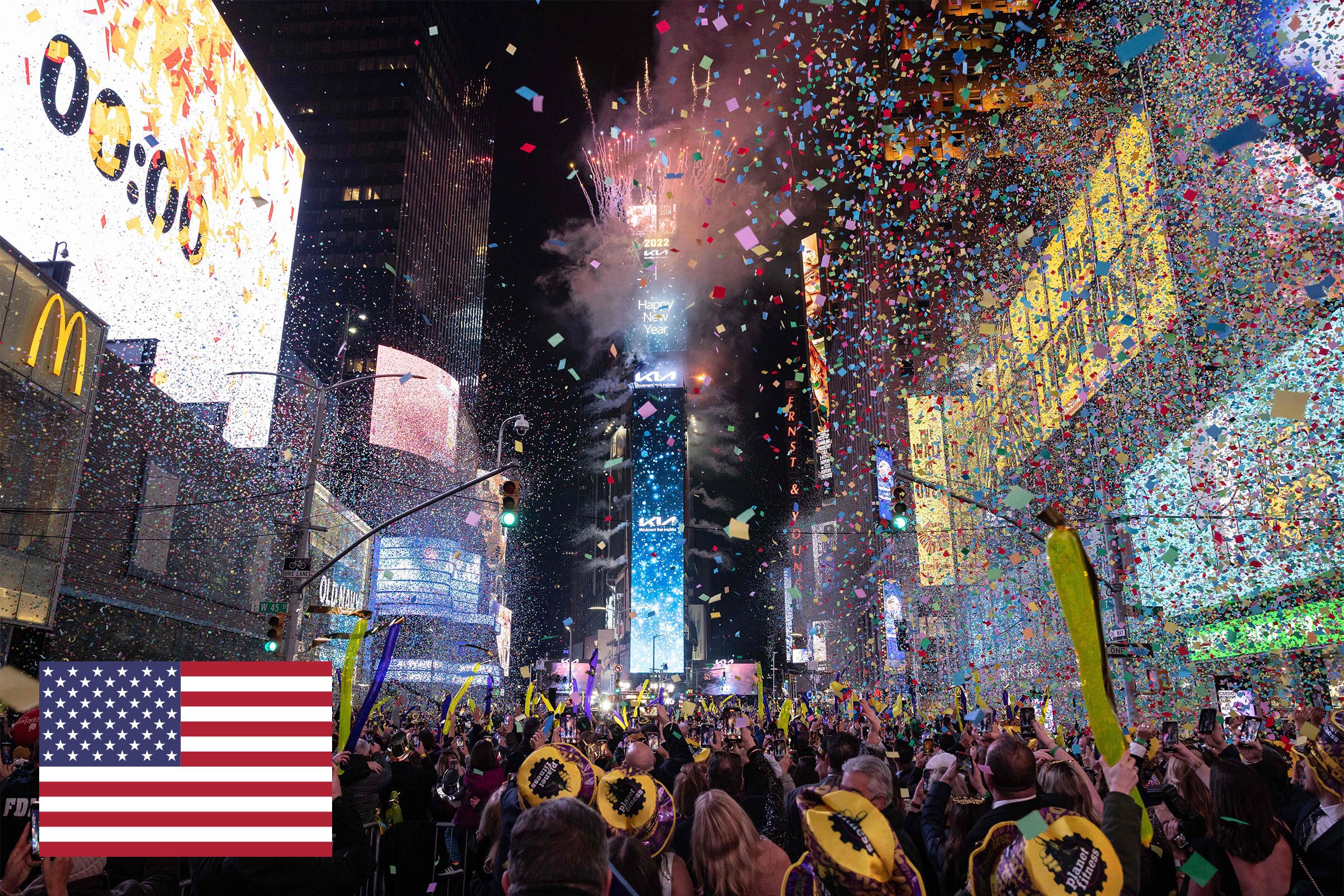 New Years Traditions 10 Ball Drop Gettyimages 1237490100