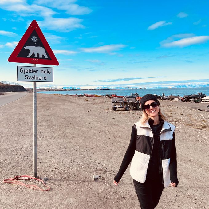 Experiencing the unknown together