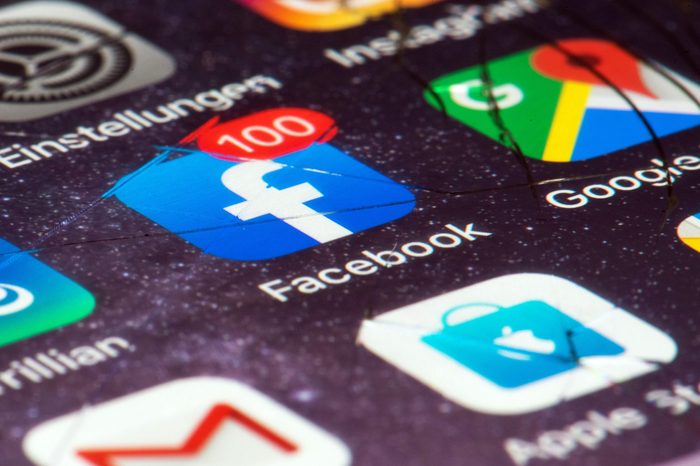 100 facebook notifications