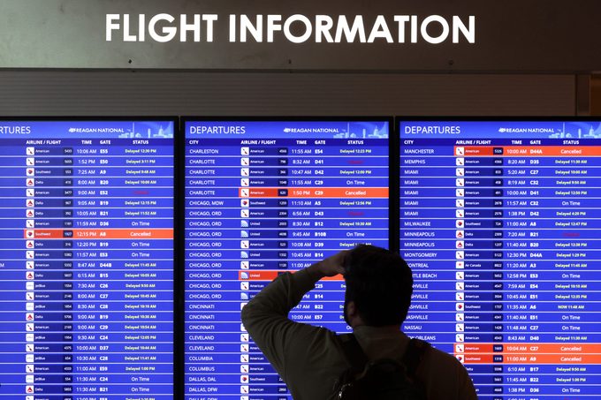 FAA System Outage Causes Nationwide Flight Departure Stoppage