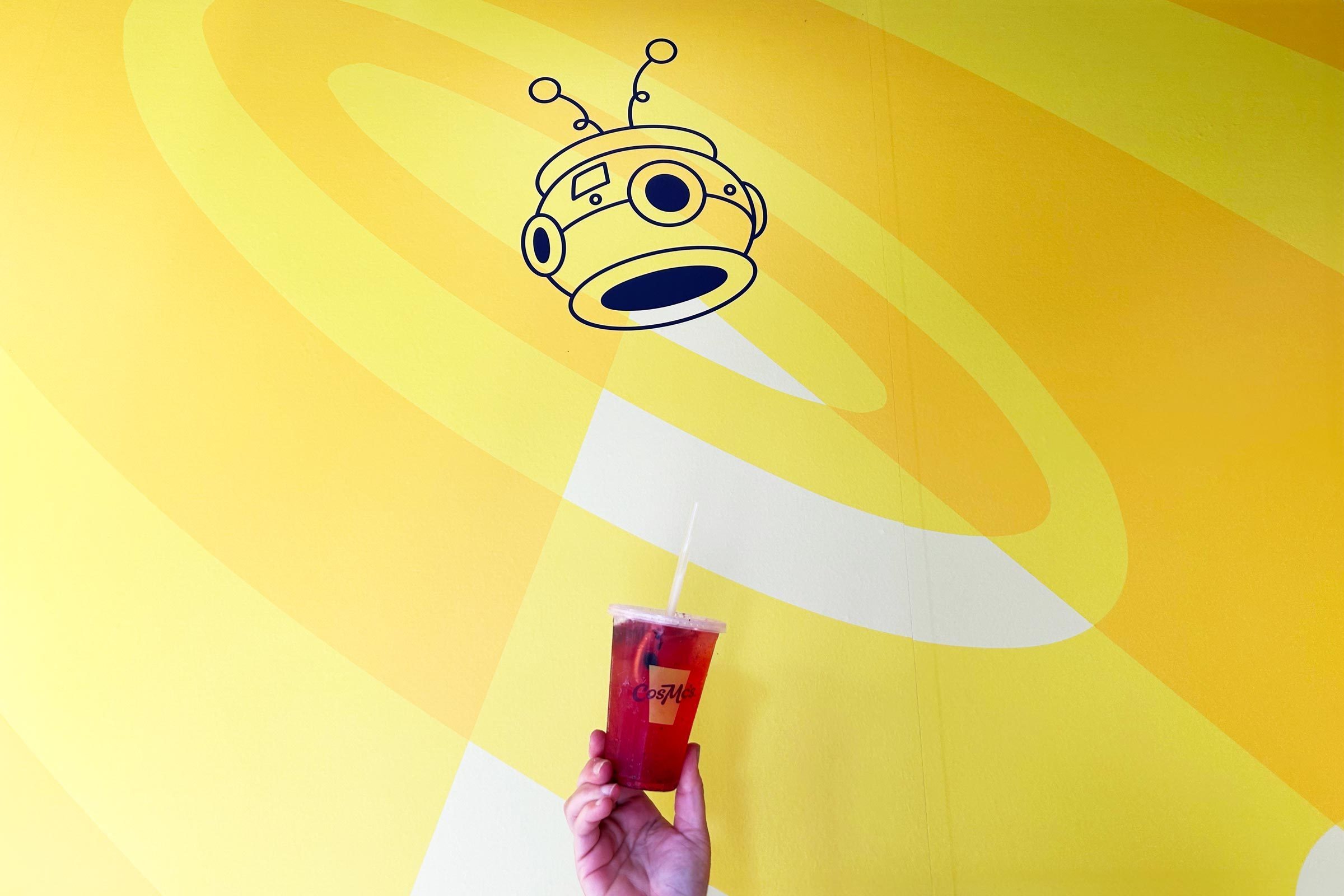 Cosmcs Mcdonalds alien mascot