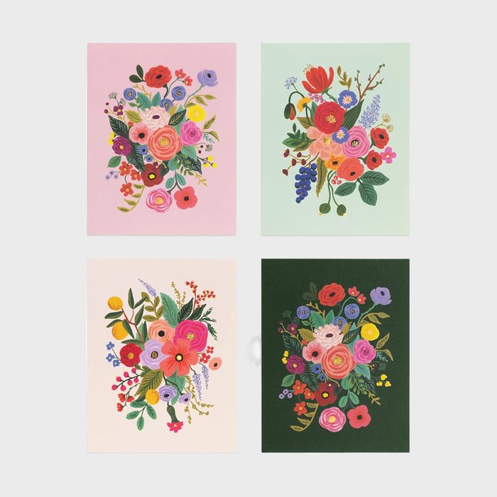 Floral illustrations adorn four colorful backgrounds, displaying vibrant bouquets with various flowers and leaves, set against pink, mint green, beige, and dark green canvases.