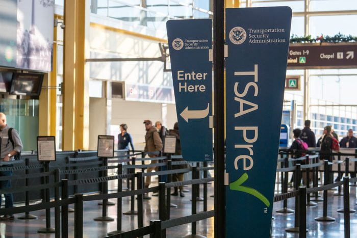 This Is What A Tsa Agent First Notices About You