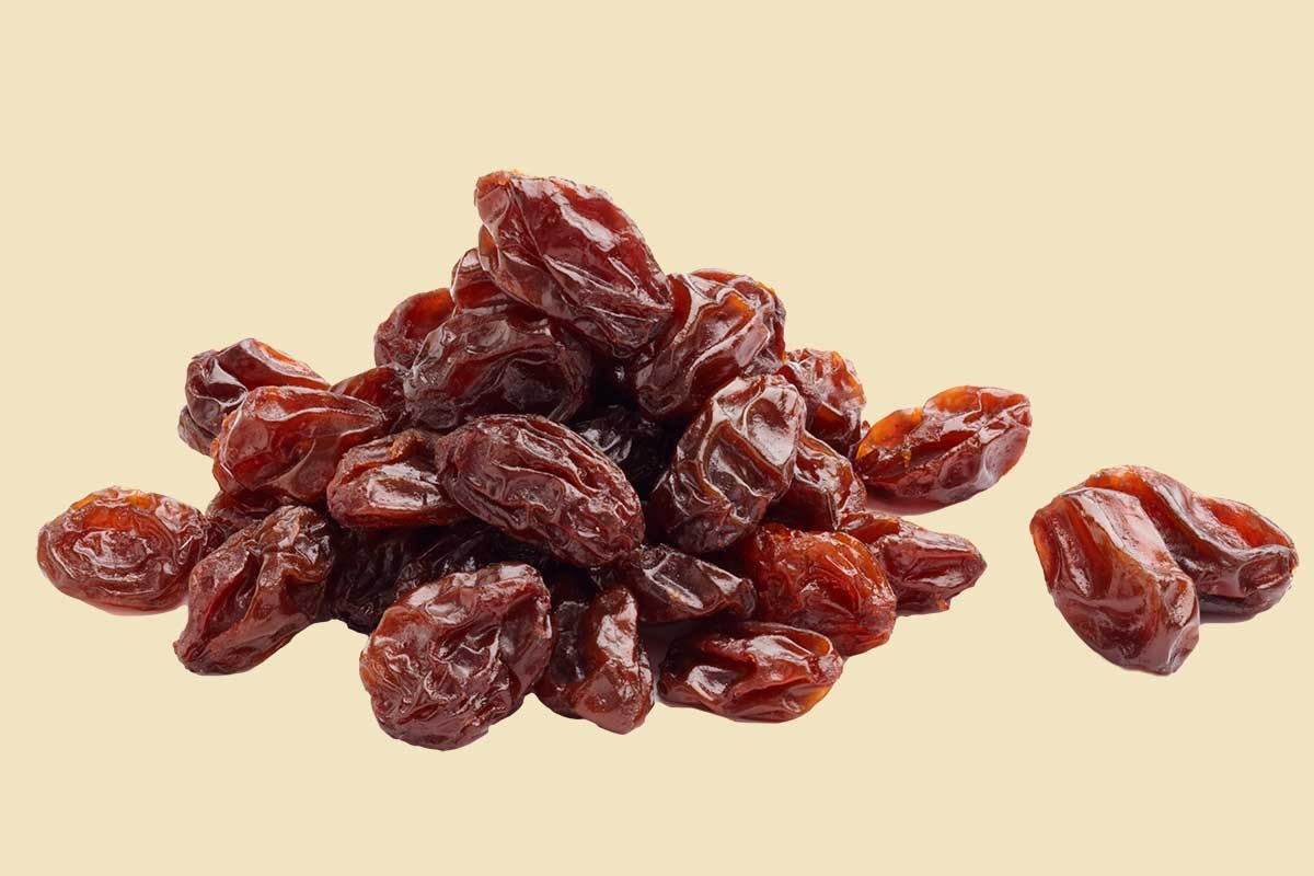 A pile of raisins.
