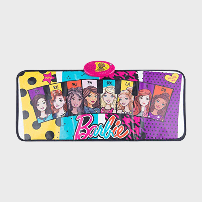 Rectangular mat displays illustrations of seven women, labeled 