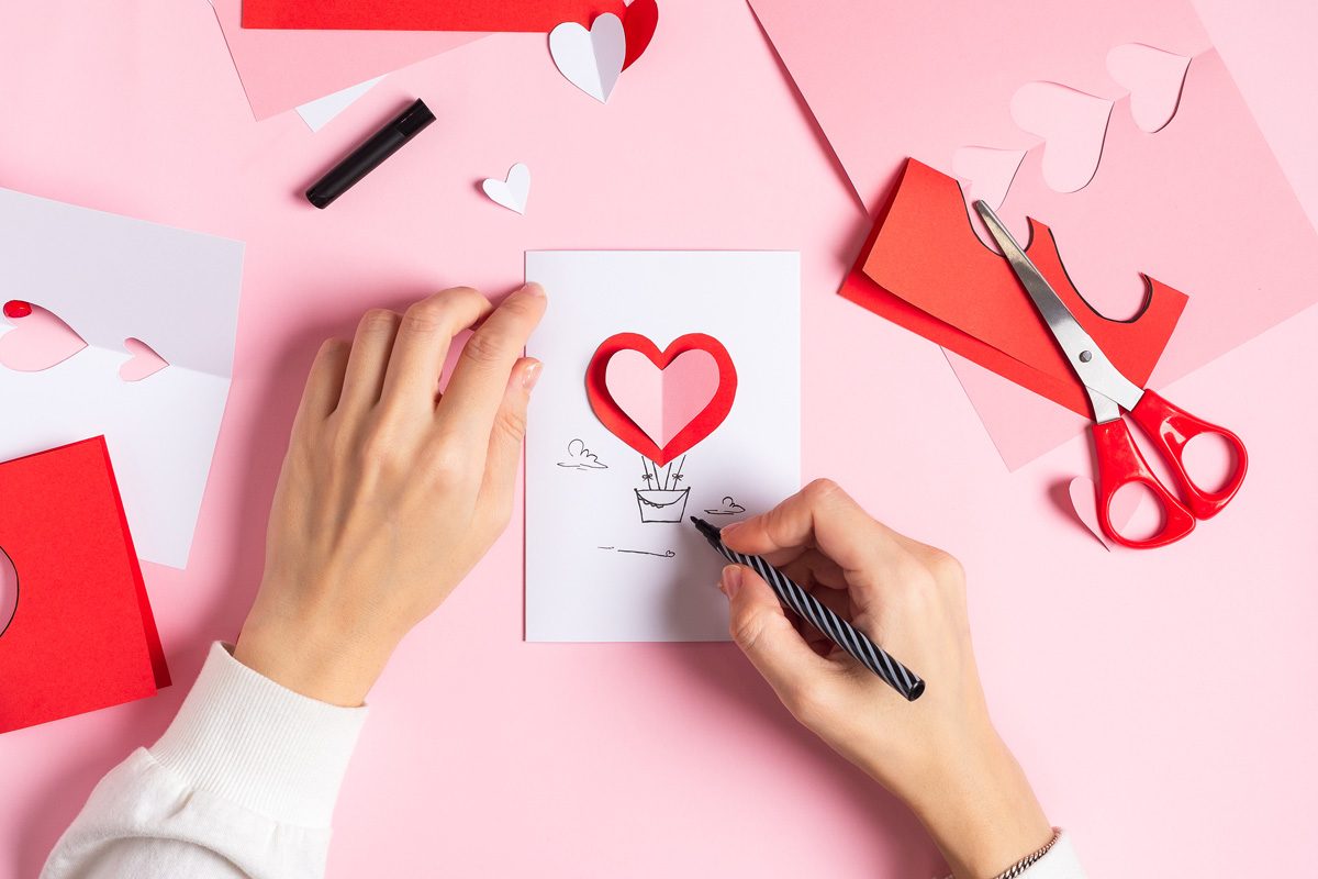 32 DIY Valentine’s Day Card Ideas for That Homemade Touch