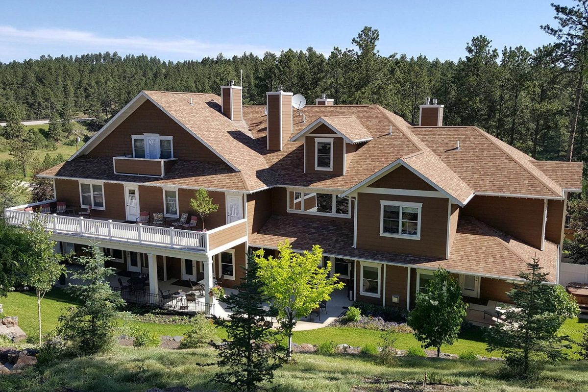 Summer Creek Inn 