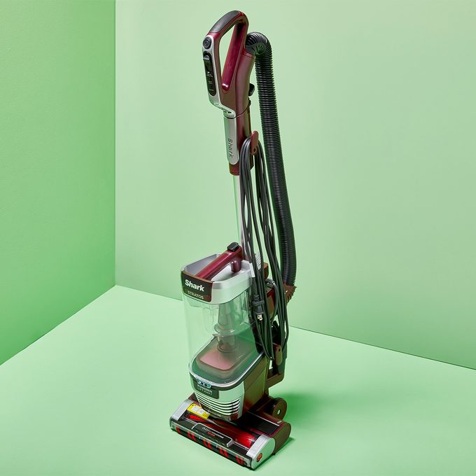 Shark Stratos Upright Vacuum Cleaner
