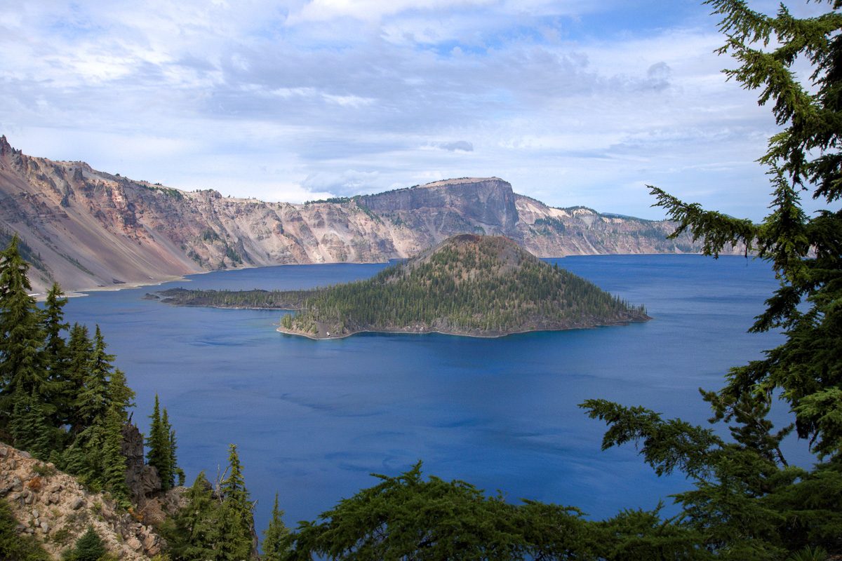 crater lake in Oregon