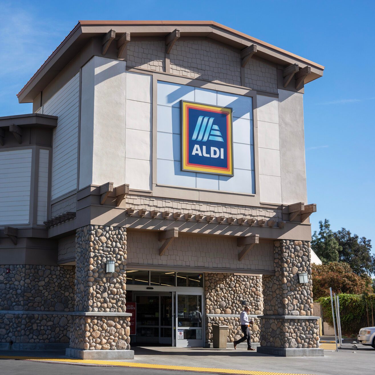 Here’s Why Aldi Is So Cheap