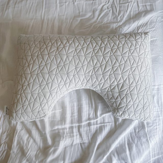 Coop Original Adjustable Cutout Pillow